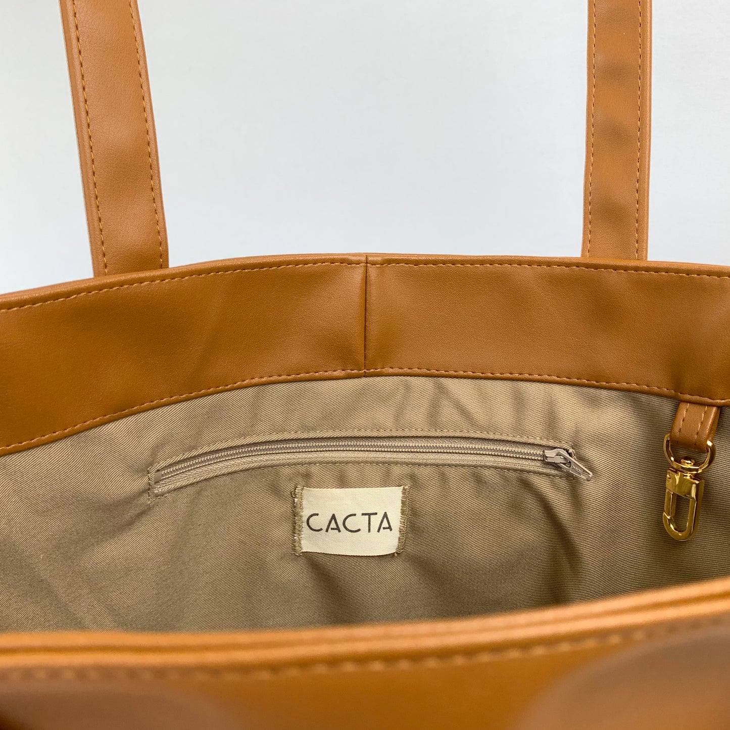 Classic Tote in Mesa