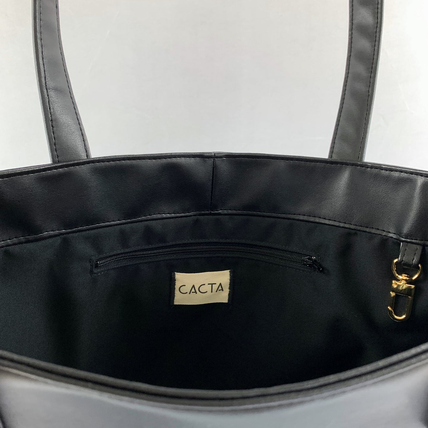 Classic Tote in Midnight